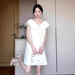 现货 法式简单大方绝美巨好看的白色翻领连衣裙子夏女2025年新款