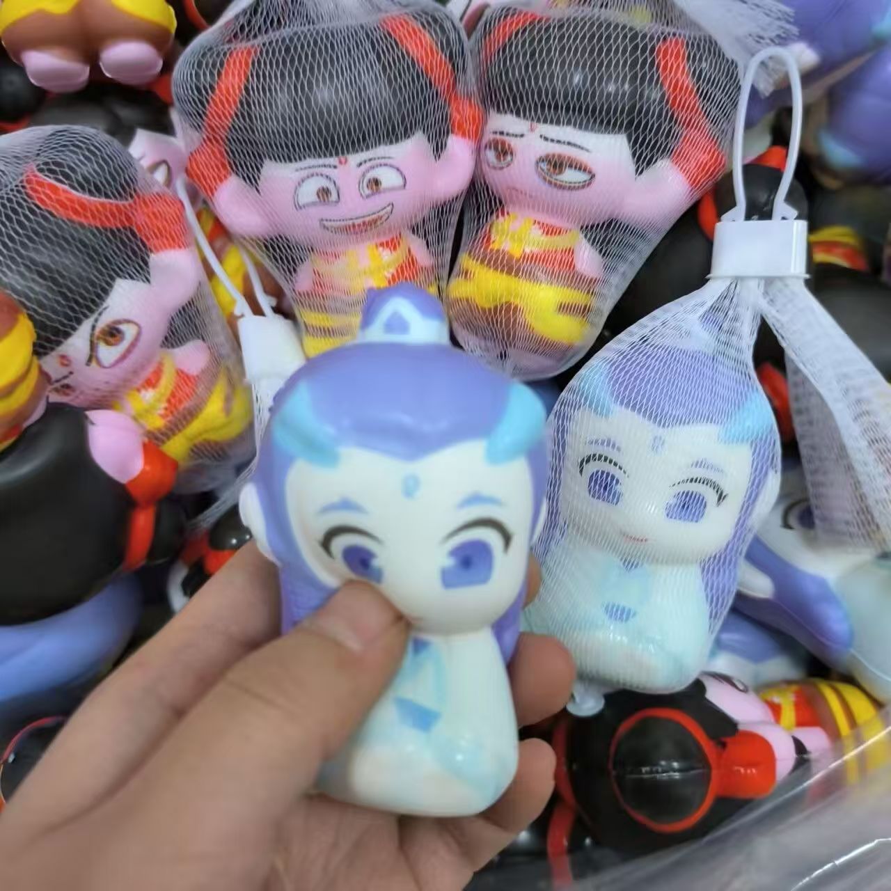 Jardín de infantes pequeños regalos para toda la clase 1 de junio Día de los Niños premios de clase pequeños regalos de cumpleaños para niños