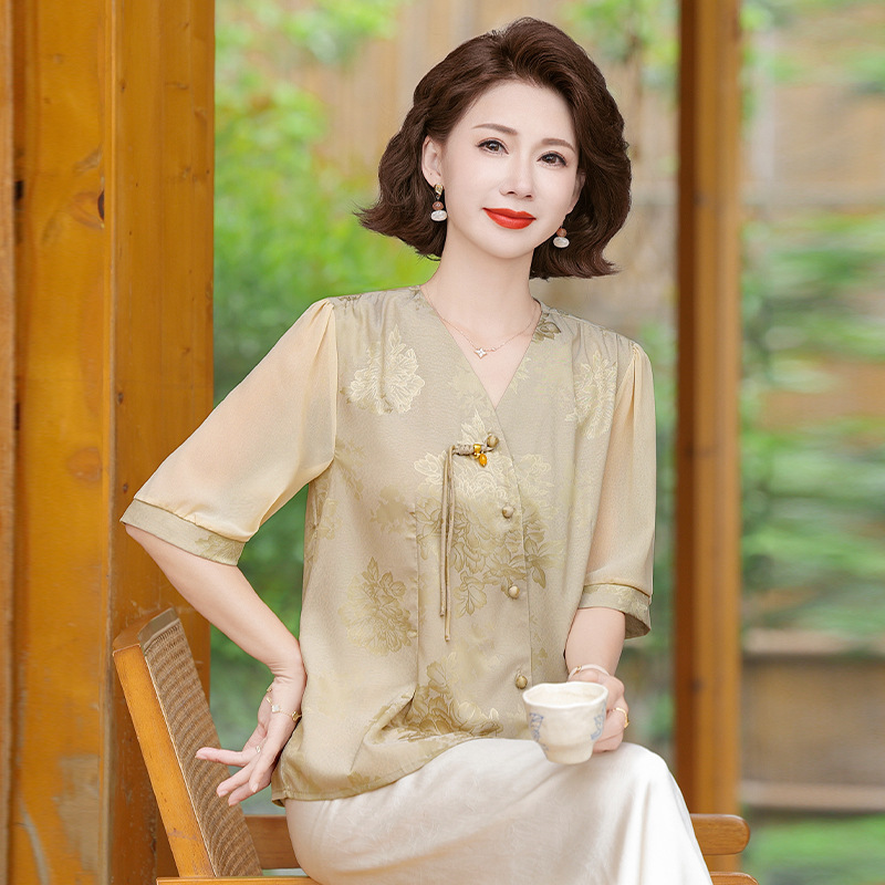 Mother's Day New Chinese Mother's Summer Satin Jacquard Shirt for Middle-aged and Elderly Fashionable Western-style Seven-point Sleeve Slim Top