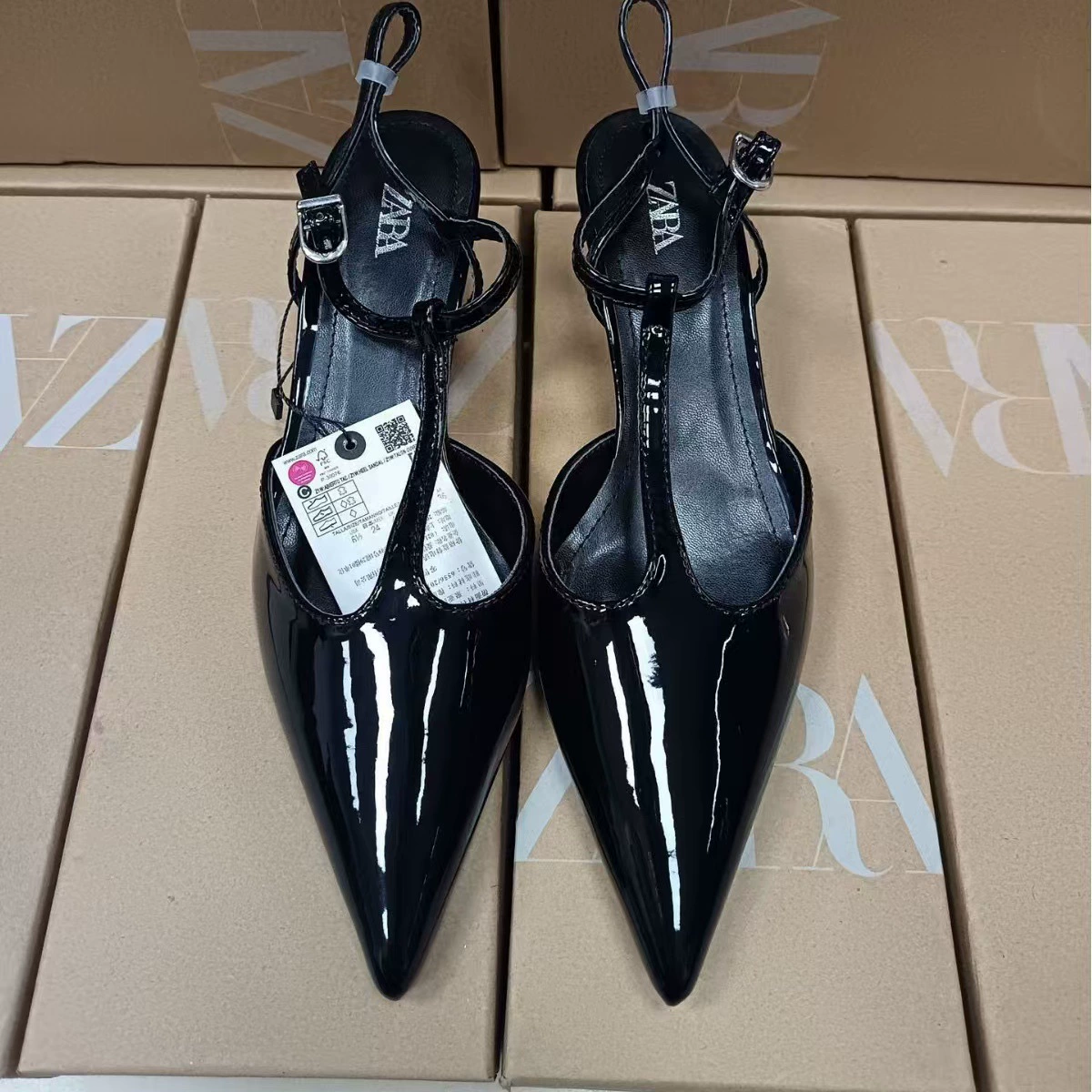Zara, small design universal sandals, Spain, internet celebrity