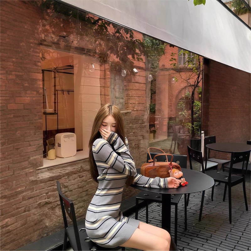 Korean Style Contrast Stripesd Long-Sleeved Knitted Dress for Women Summer New Slim Fit Pure Desire Polo Collar Hip-Covering Short Skirt