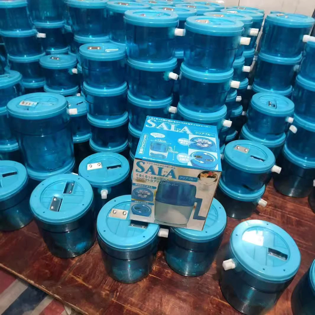 Cross -border hand -shaved ice machine manual ice machine broken ice machine mini small sand ice machine children's household ice machine