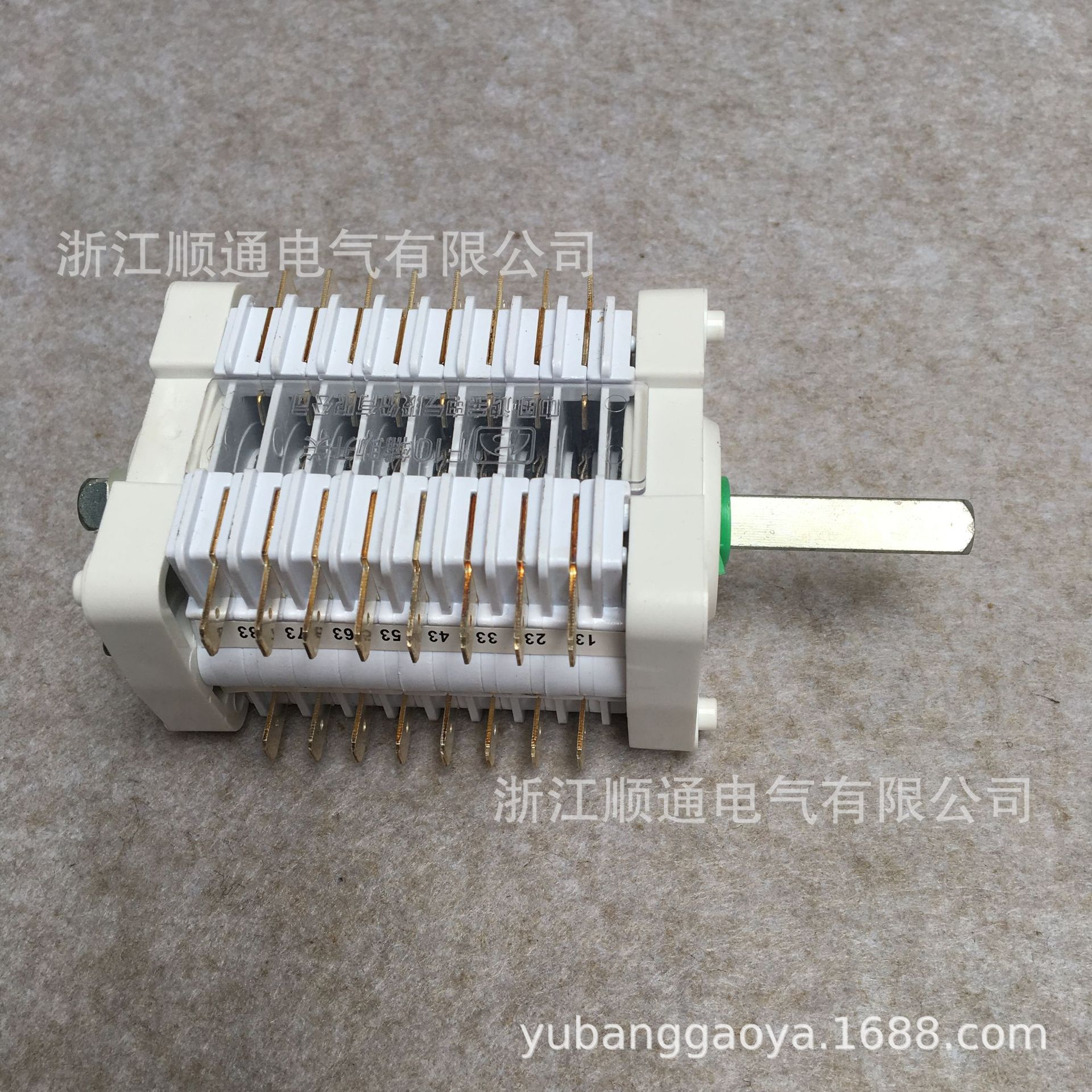 F10-12II鸿宝断路器辅助开关F10-10II F10-8 F10-16II F6-12 F9