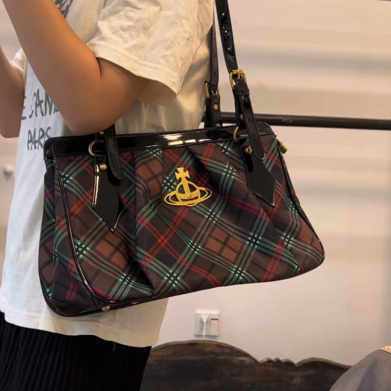 Western Queen Mother Tote Bag Middle Ancient Bag Plaid Underarm Bag Women's High-end 2024 New Autumn and Winter Saturn Bowling Bag Western Queen Mother Tote Bag Middle Ancient Bag Plaid Underarm Bag Women's High-end 2024 New Autumn and Winter Saturn Bowling Bag