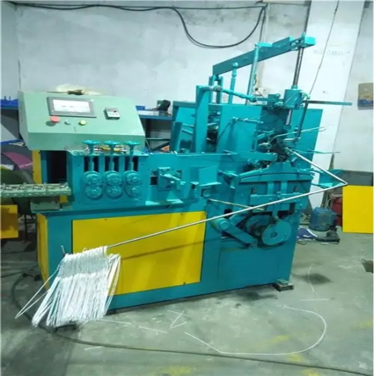 Máquina automática de percha de acero inoxidable galvanizado percha de soldadura máquina de formación automática