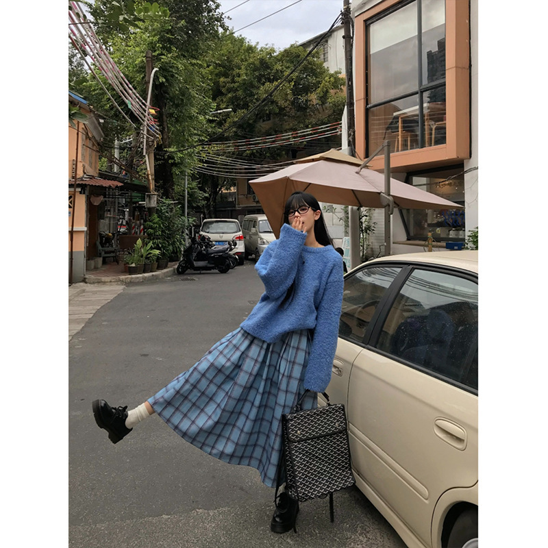 今年流行甜美套装秋冬学院风蓝色高腰显瘦格纹百褶半身裙蓝色毛衣|undefined