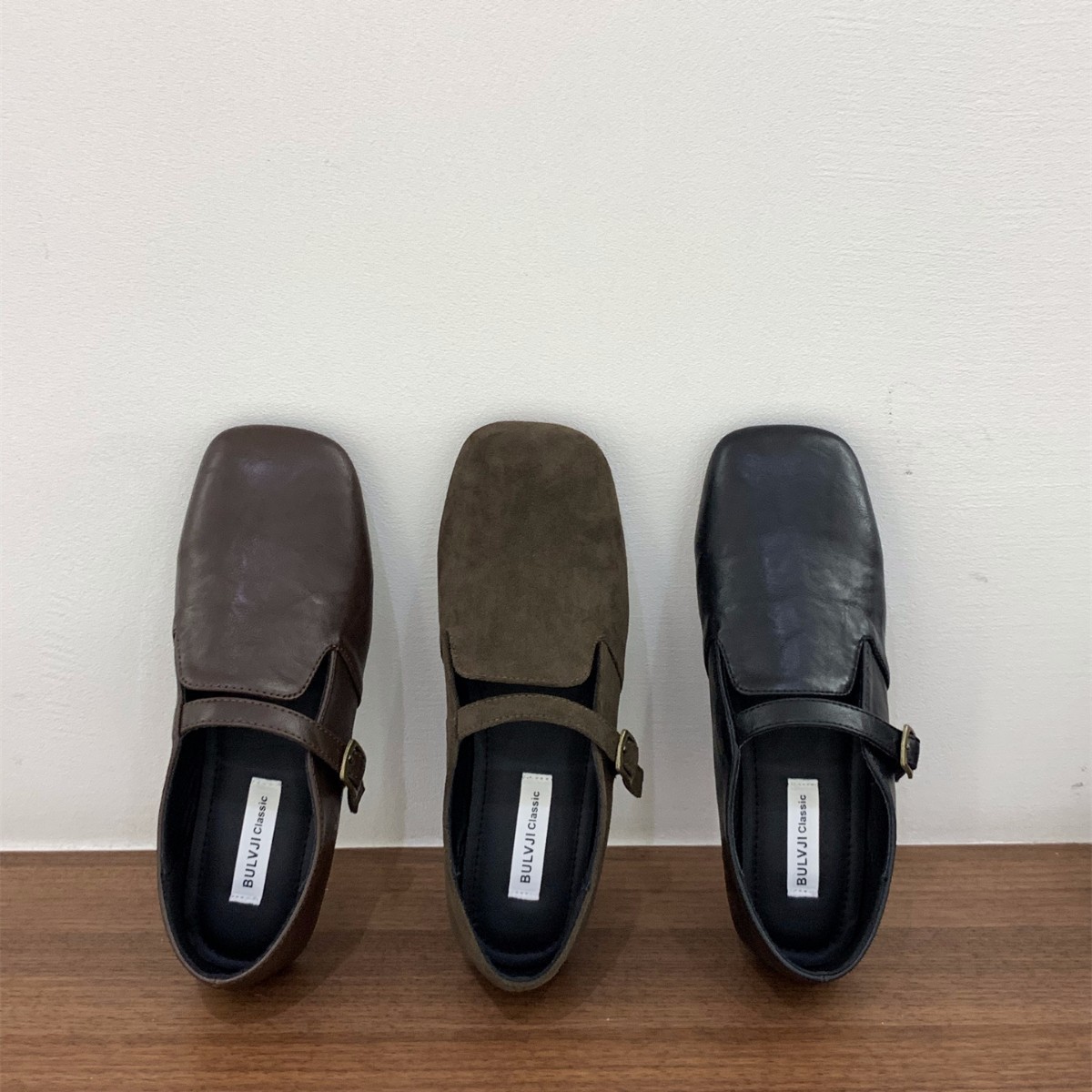 Flat Black Loafers Women's Shoes 2025 Spring and Autum Retro with Skirt Versatile Mary Jane Small Leather Shoes