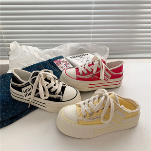 2024 Summer New Foot-stepping Half-back Canvas Shoes Women's Breathable Thick-soled White Shoes Women's Korean-style All-match Fashionable Board Shoes