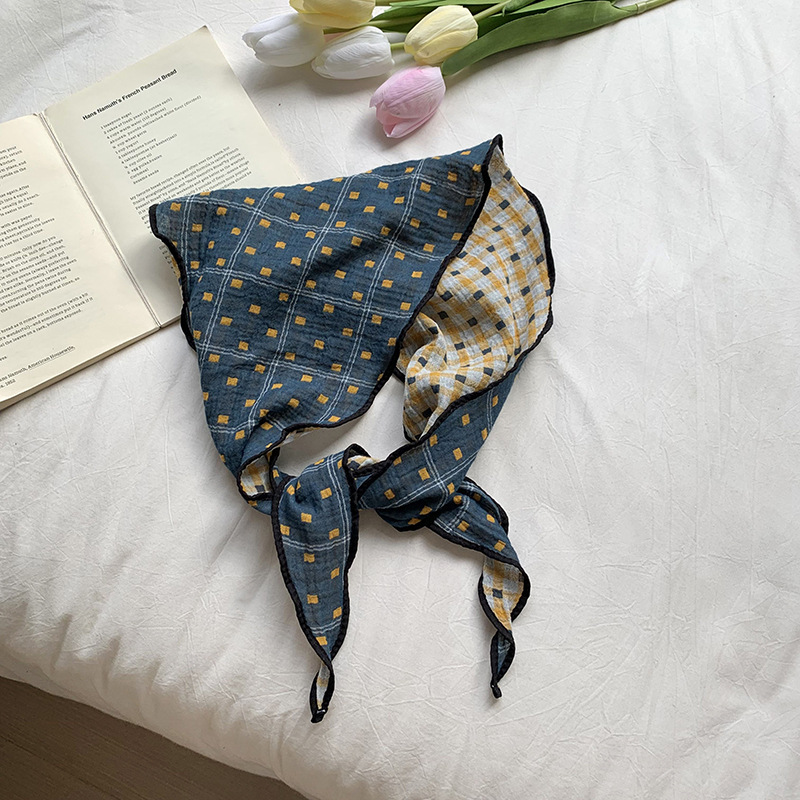 Pañuelo estilo pastoral femenino primavera y verano estilo arte japonés a cuadros bufanda triangular decoración de doble cara bufanda de seda pañuelo para el cabello