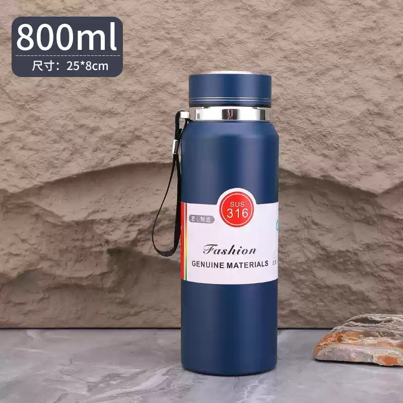 Taza de aislamiento térmico 316 acero inoxidable de alta capacidad de doble vacío taza de agua deportiva portátil al aire libre colgante tetera solar