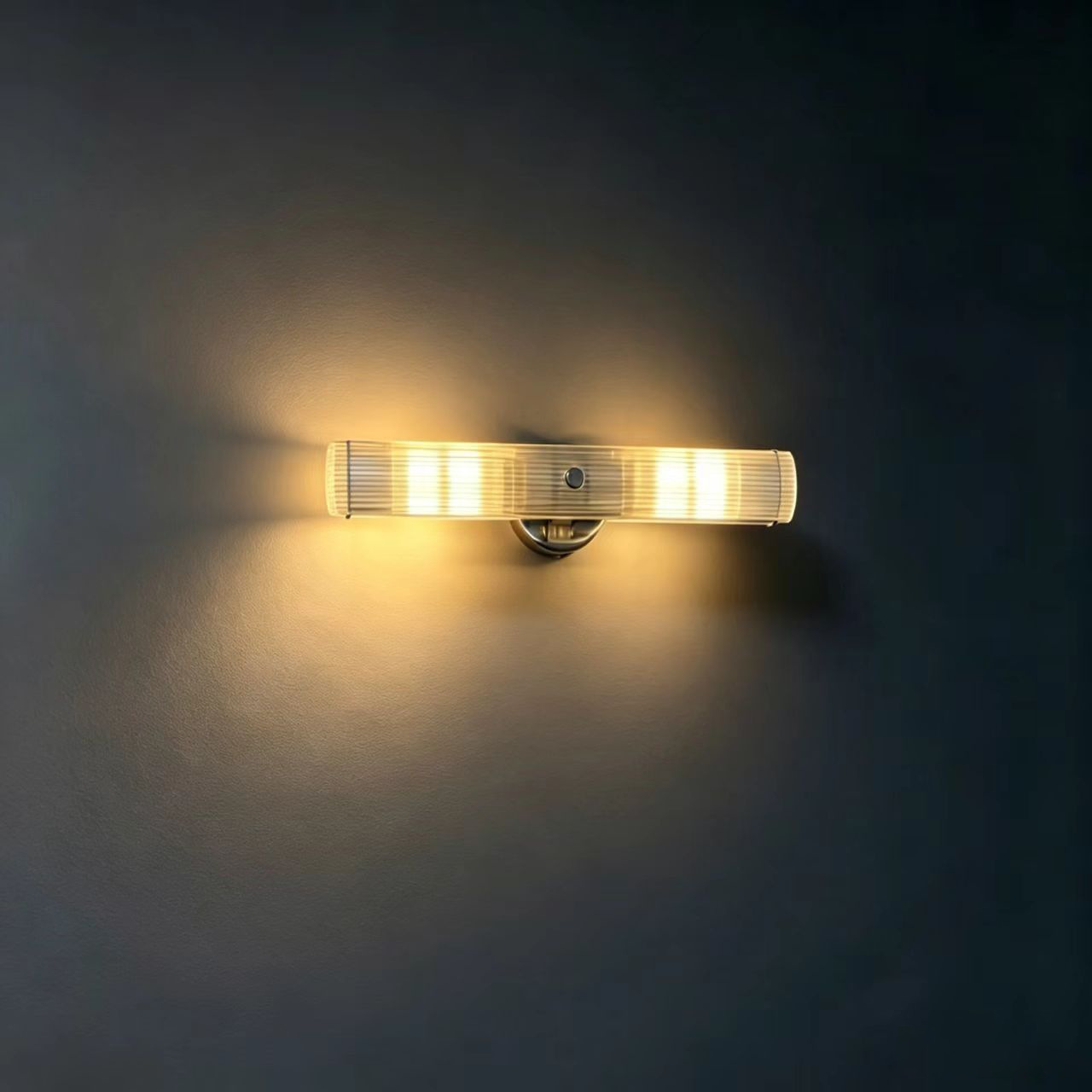 现代简约LED壁灯北欧风卧室床头灯走廊过道镜前灯酒店工程灯