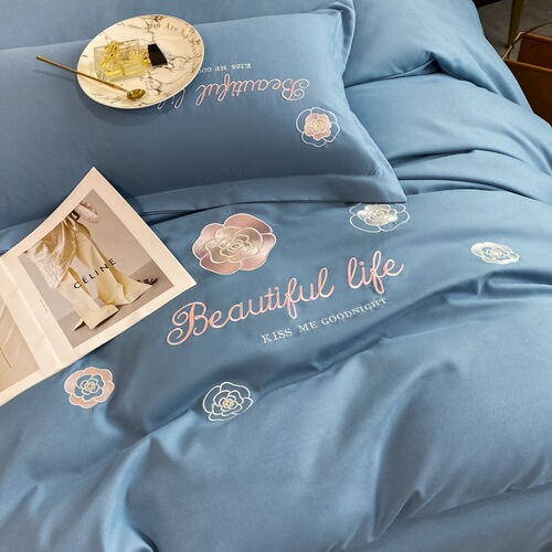 Luxury Lightweight Embroidered Quilt Set, Skin-Friendly Soft Sheet and Pillowcase Set for Bedding