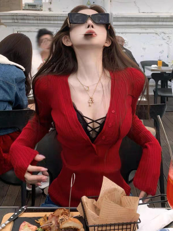 Core-Spun Yarn V-Neck Long-Sleeved Knitwear for Women in Spring, Autumn and Winter, Pure Lust Sexy Slim Knitwear, Slimming Look Bottoming Top