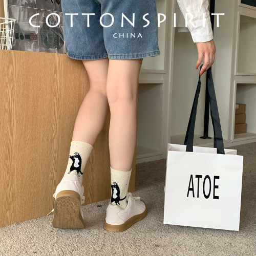 Idea yarn cat women's spring and autumn style Japanese cute cartoon pattern student mid-calf socks versatile fashion
