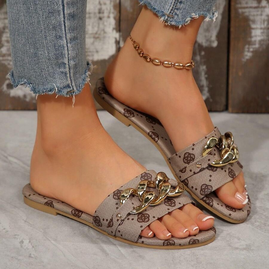 Fashionable Women's Round Toe Flat Sandals Solid Color Classic Versatile Slippers With Metallic Decoration_vogvips.com