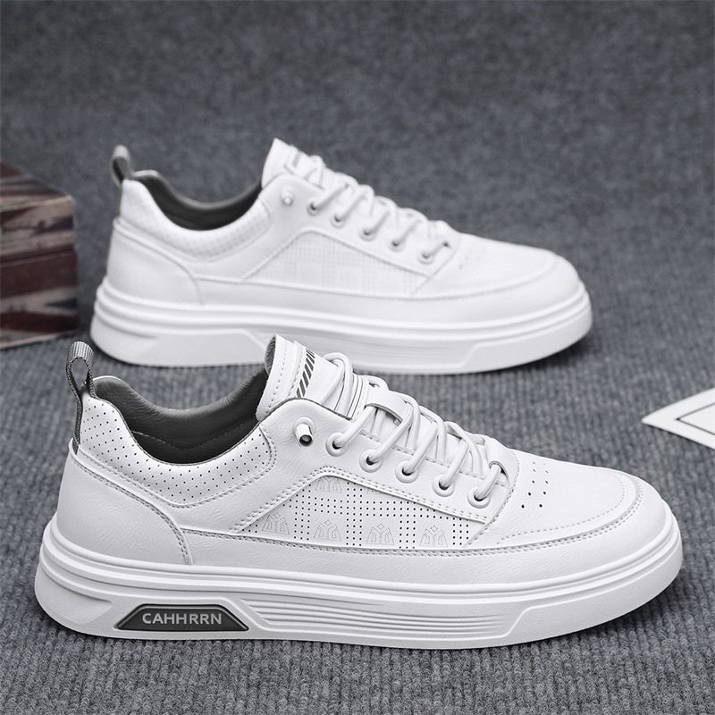 Zapatos blancos de estudiantes, zapatos de skate de fondo plano para hombres, 2025 nuevos zapatos de primavera para hombres, zapatos de cuero casuales de moda.