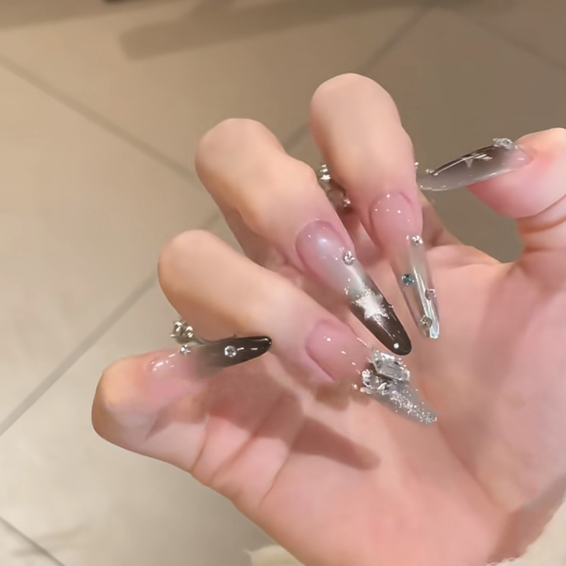 Sweet and Cool Black Sparkling Temperament Whitening French Handmade Wearable Nails Long High-End Manicure Nail Polish Source Wholesale Sweet and Cool Black Sparkling Temperament Whitening French Handmade Wearable Nails Long High-End Manicure Nail Polish Source Wholesale