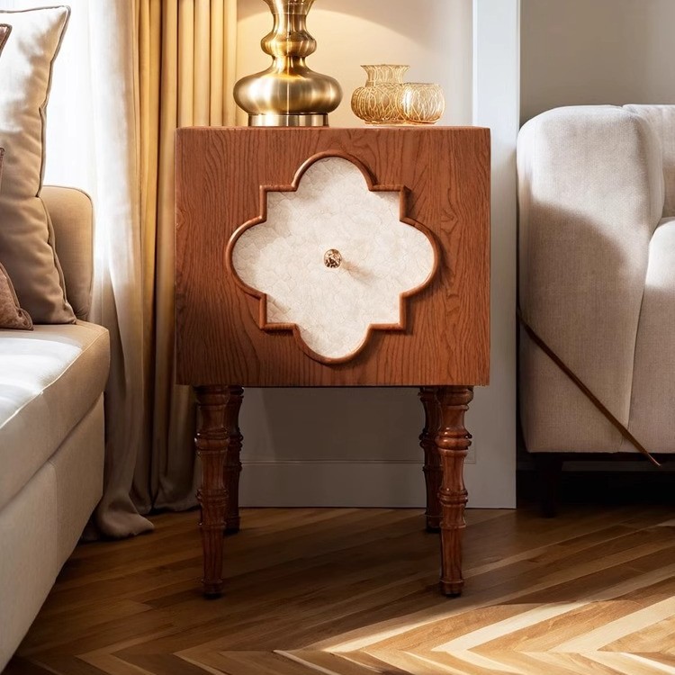 Mesita de noche retro francesa Da Sima 2024 Nuevo dormitorio Mesita de noche estrecha con borde de cama Mesita de noche pequeña de madera maciza móvil