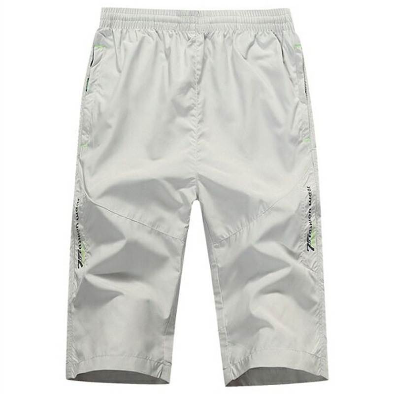Plus-size men's shorts, striped, trendy, loose fit, stretchy, perfect for summer. (Export style)