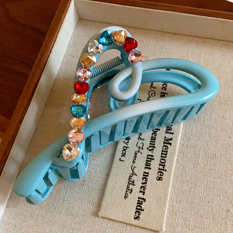 Carpeta de agarre de palabra redonda de color café, clip de tiburón de pelo de disco de alta gama retro, personalidad simple y de moda, nueva horquilla, accesorios para el cabello