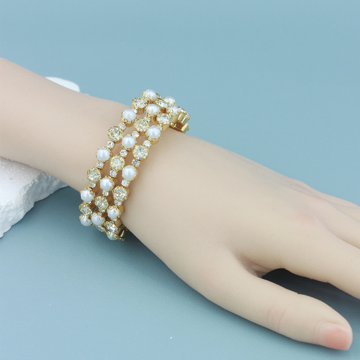 elegant fashionable elastic steel wire pearl
