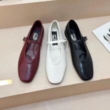 �W��վEŮЬ26���r�г���ܛС��Ƥ�A�^���mһ�֎�ƽ�׬������Ь