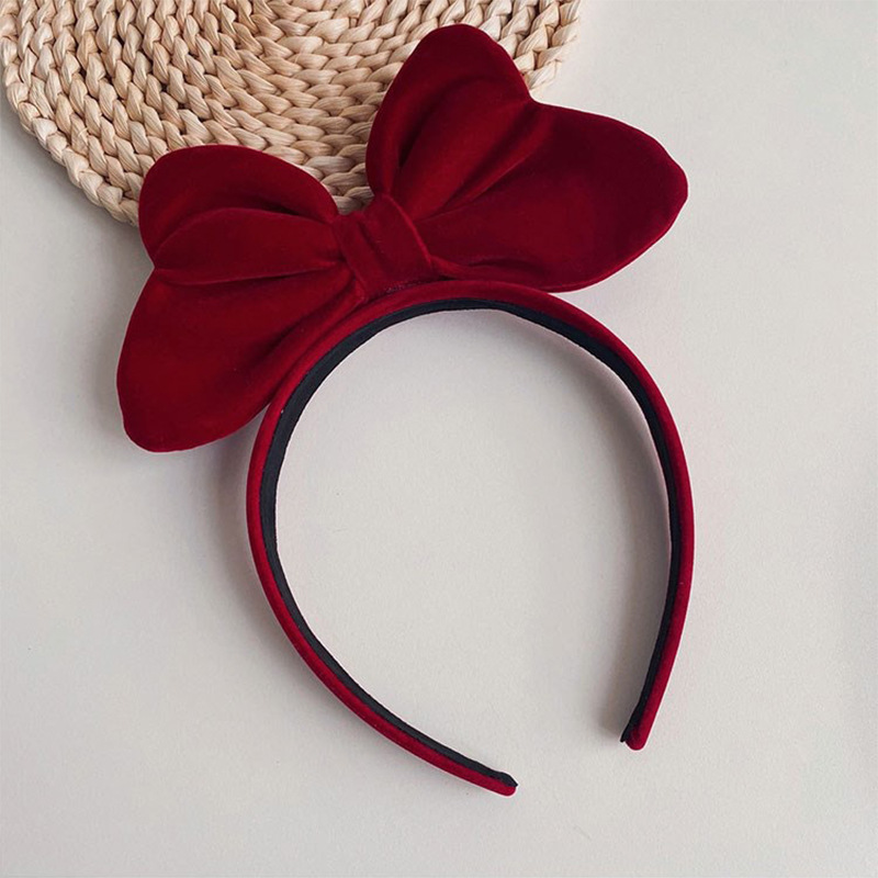 New Autumn And Winter Red Velvet Bow Headbands Retro Headbands Wholesale display picture 2