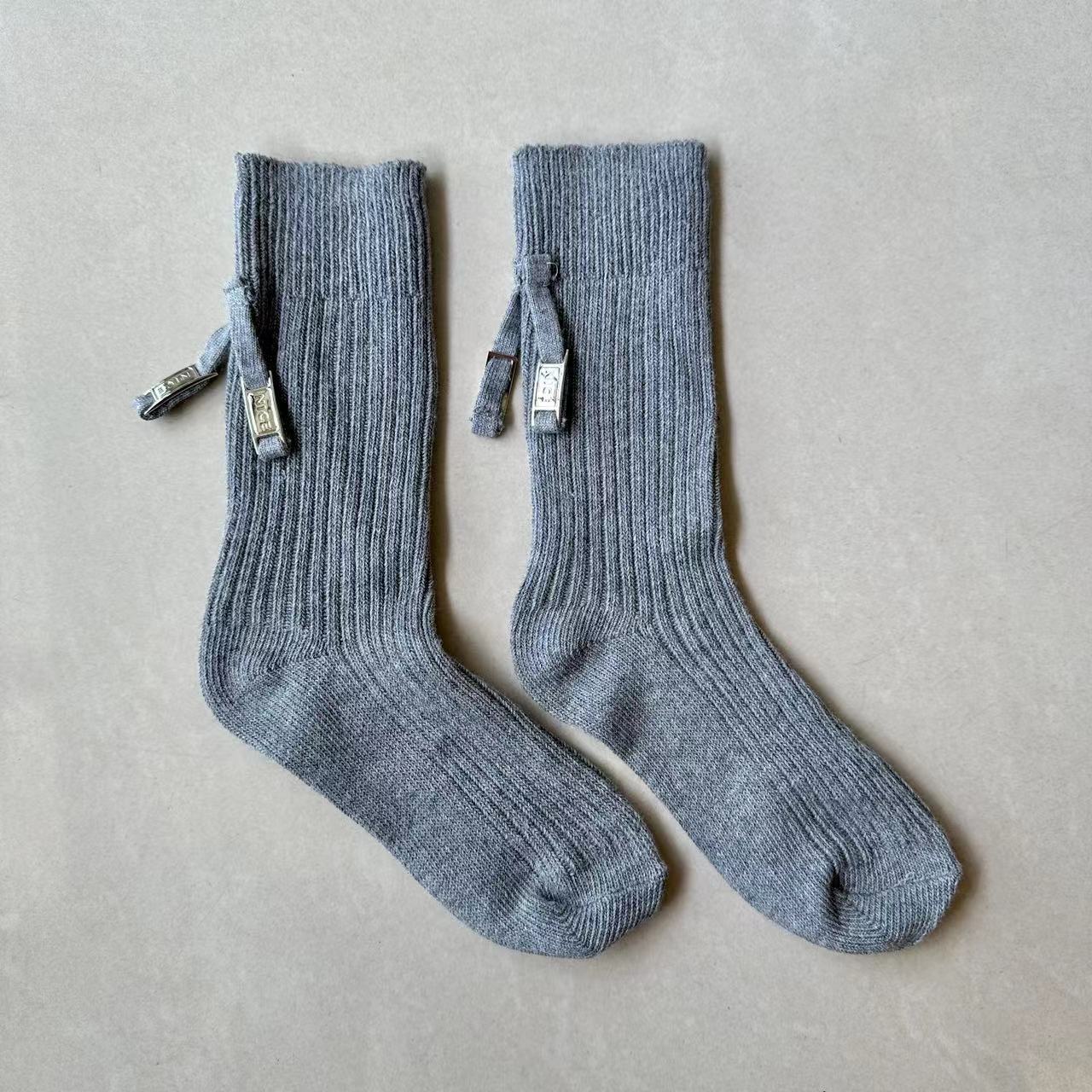 Femmes Style Simple Couleur Unie Coton Crew Socks Une Paire display picture 10