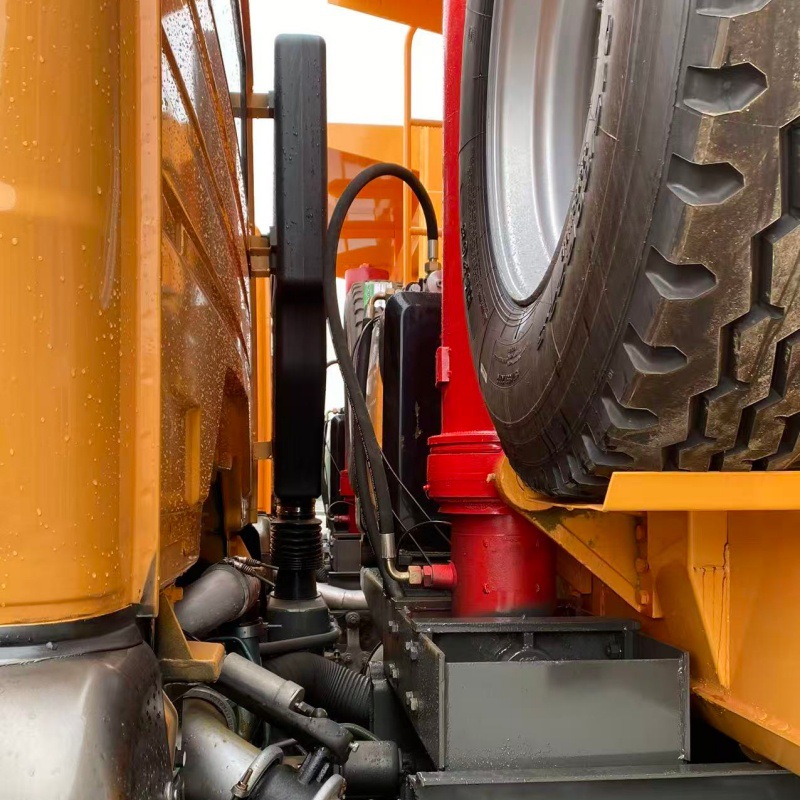 Overseas Supply of Sinotruk Howo Front Four Rear Eight Dump Truck 8X4 Rear Dump Truck