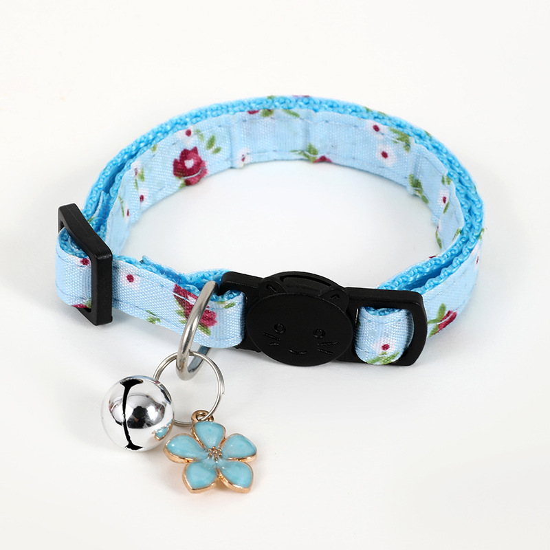 2023 Pei Pei Pei nuevos productos de flores gatos collares de tela frescos pequeños collares de flores gatos con gatitos