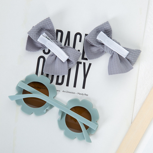Children's sunflower sunglasses hair clip set fashionable and simple male and female baby anti-UV eye protection toy sun visor