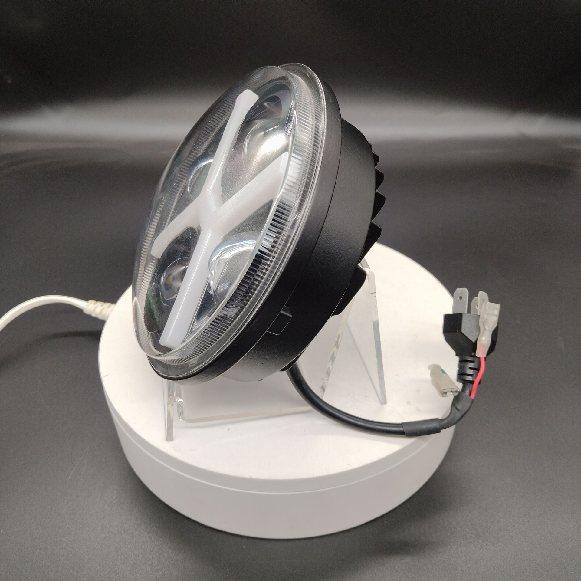 Cross-border LED headlight X-type aperture 5.75inch LED headlight modification for off-road vehicle lights Harley motorcycle headlamp