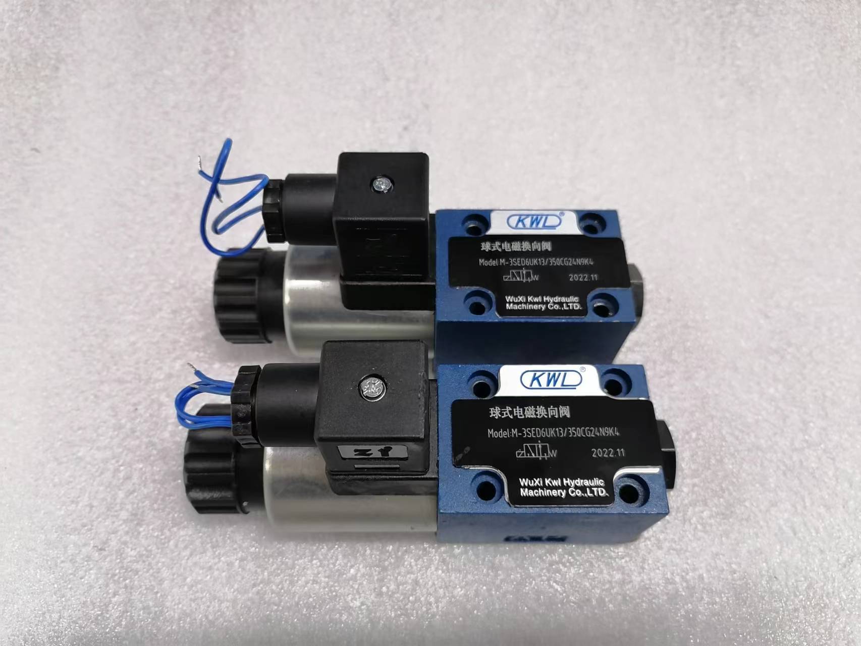 M-3SE10U20/315G24,M-3SE10U20/315W220,电磁换向阀