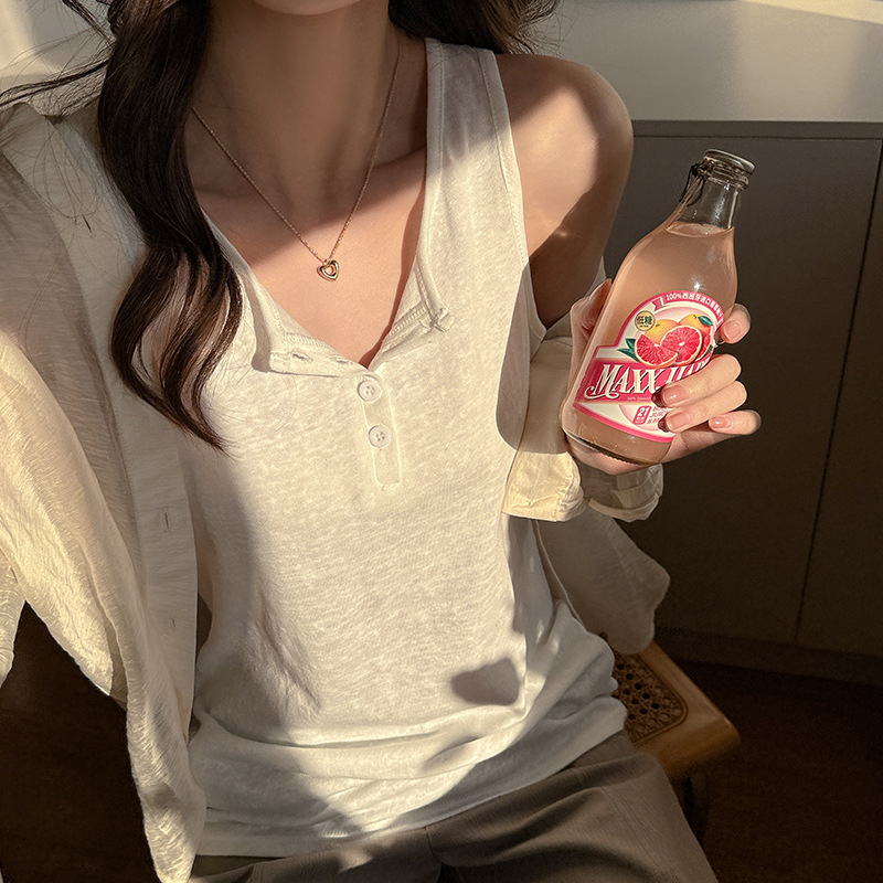 Carefully selected relaxed and sexy style inner and outer layer camisole for women, summer loose casual sleeveless slimming versatile top.