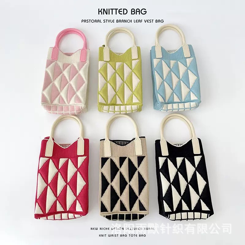 Primavera mini mochila para mujeres 2026 nuevo estilo japonés y coreano multicolor mochila de hombro manejo de silicona bolso de punto