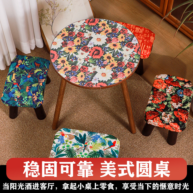 Cientos de flores florecen junto a la mesa de té, sofá, gabinete lateral, dormitorio en línea nórdico, mesa pequeña, esquina de la sala de estar, mesa redonda de cabezal de cama.
