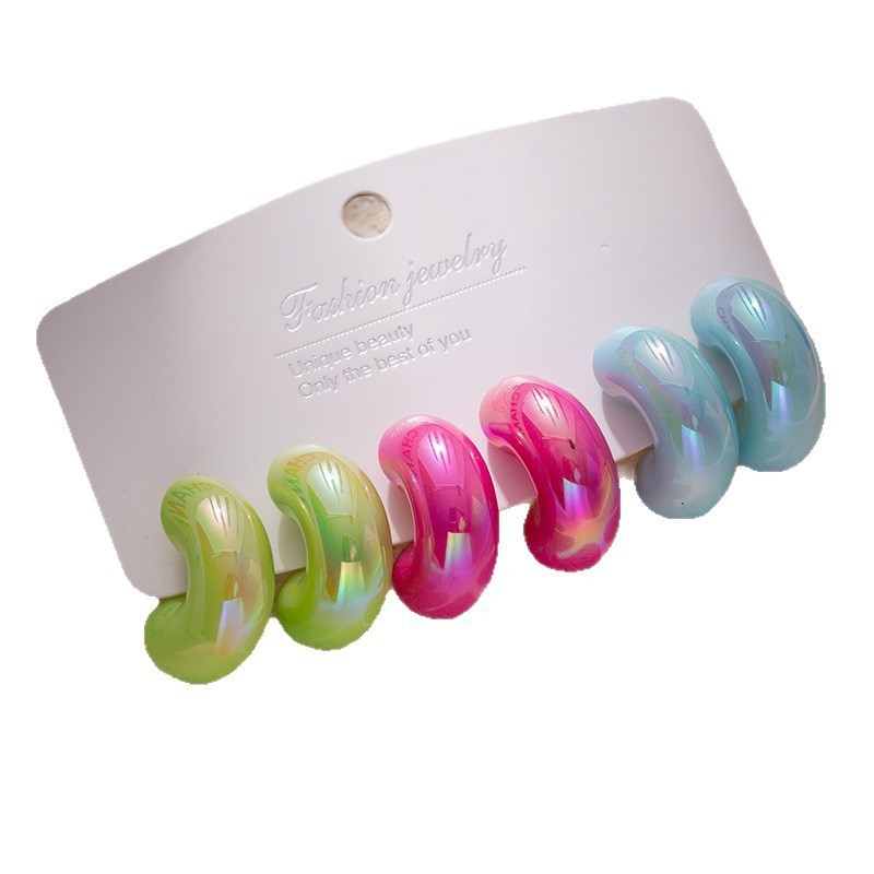 Oversized Sculptural Clear Acrylic Clip-on Earrings Modern Style_voghion.com