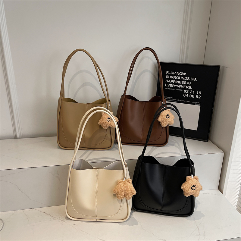 High-quality, large-capacity retro handbag for women, 2026 new casual and minimalist design, suitable for commuting, shoulder bag, and tote bag