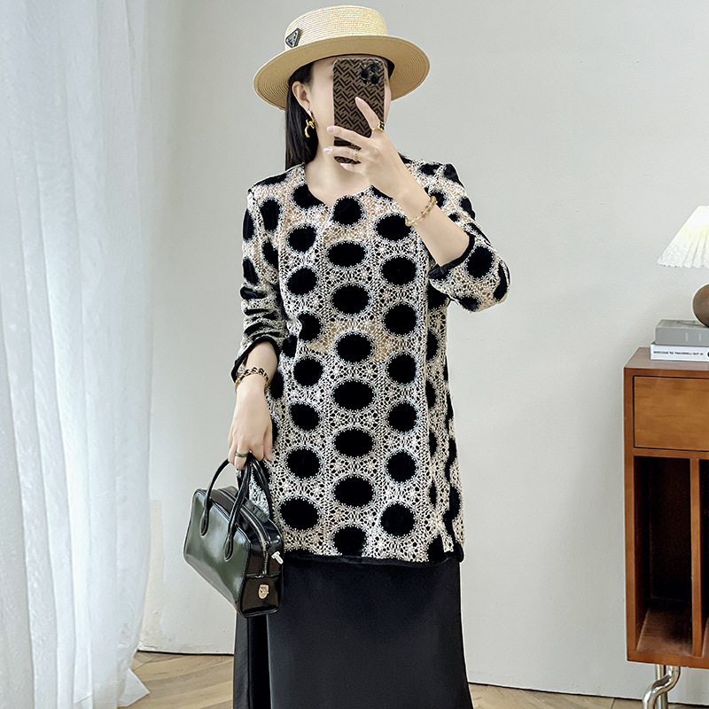 Áo lụa nữ tay ngắn mùa xuân hè — 2422104 - Hạnh