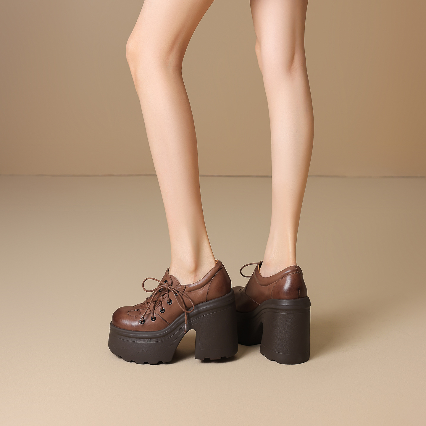 Giày cao gót nữ da thật phong cách Anh quốc cổ điển gót vuông 12 cm đế platform — màu nâu