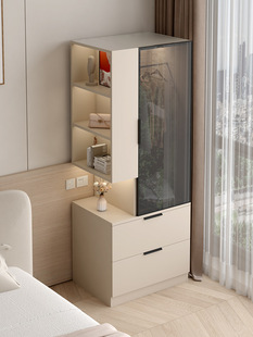 ��ľ��߅��һ�w�ռ{������������D��С���ͺ��׆���խ����