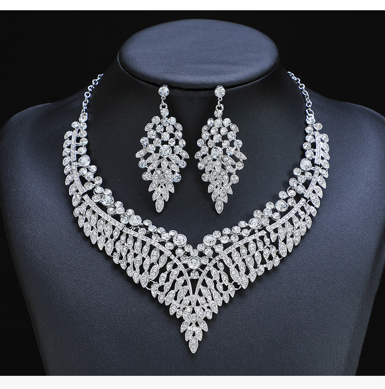 Luxurious Geometric Alloy Plating Artificial Crystal Women's Earrings Necklace display picture 3