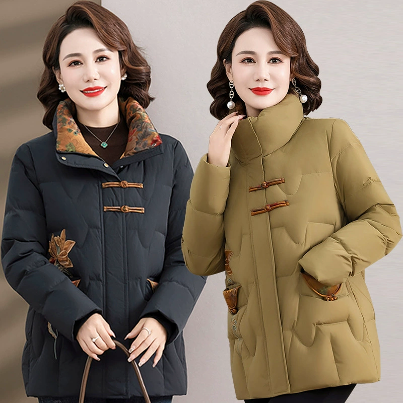 Мама одеваются зимой новый китайский стиль пуховик женский 2024 новый воротник ретро пряжка белая утка бархат женский