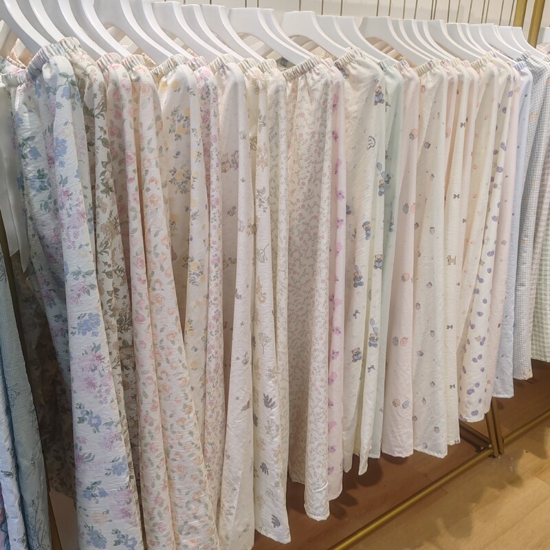 Spring and Autumn Home Pants, Casual Long Pants, Plus-Size Women's Pajama Pants, Cartoon Print, Loose Straight-Leg Wide-Leg Pants, Suitable for Outdoor Wear, Walking Pants Spring and Autumn Home Pants, Casual Long Pants, Plus-Size Women's Pajama Pants, Cartoon Print, Loose Straight-Leg Wide-Leg Pants, Suitable for Outdoor Wear, Walking Pants