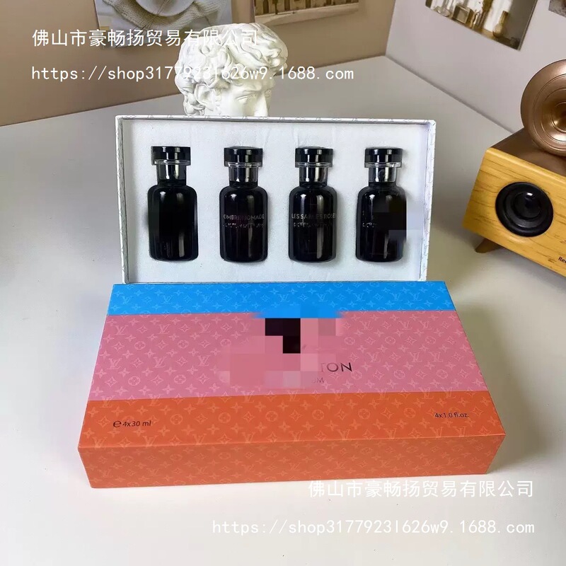 越南外贸爆款Q版香水套装30ml萨博火之夜风中玫瑰破晓黑鸦片四件|undefined