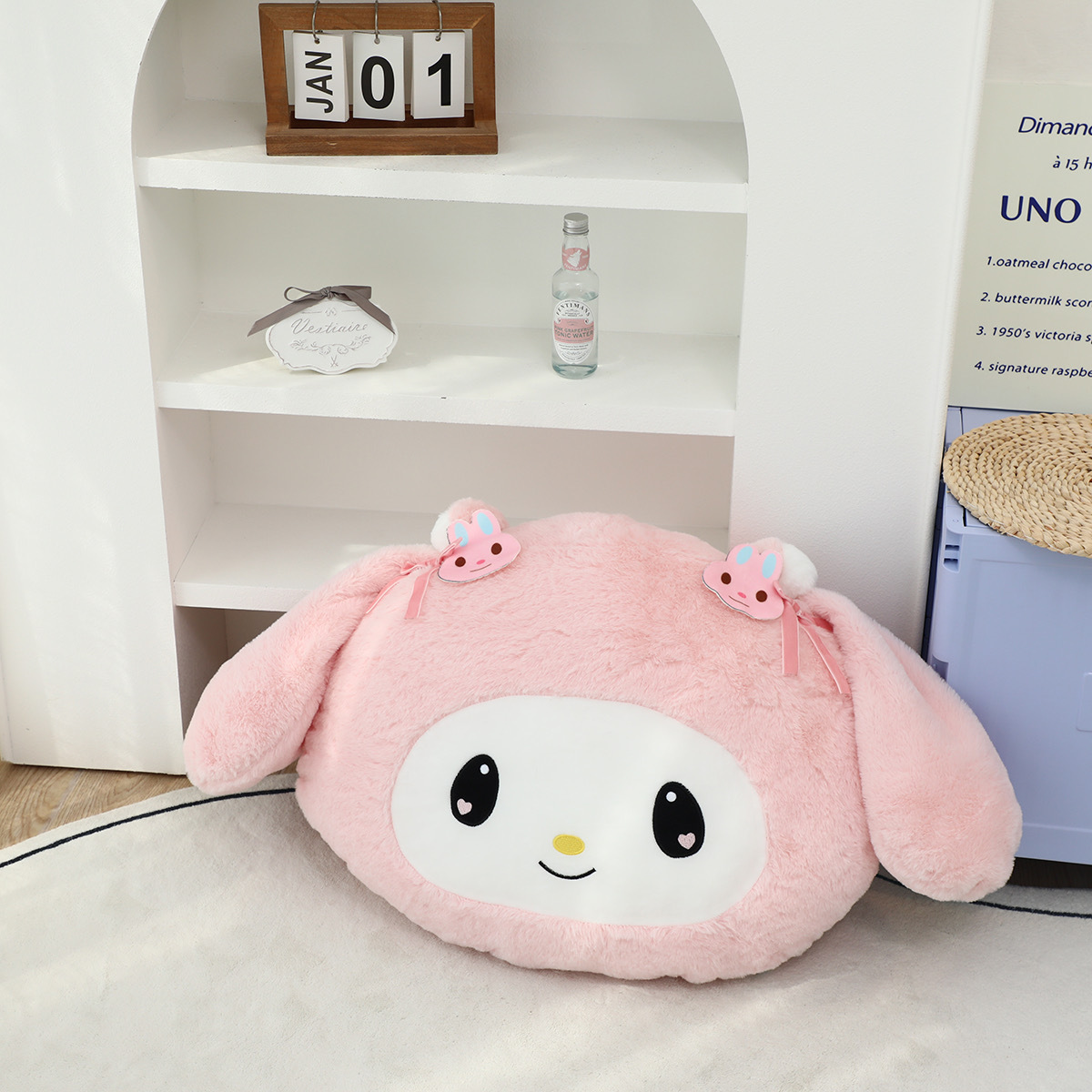 큰 분홍색 베개