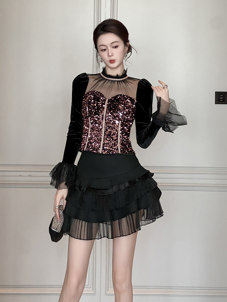Áo len cổ lọ nữ tay dài đính sequin lưới xuyên thấu dáng ôm — bột màu đen