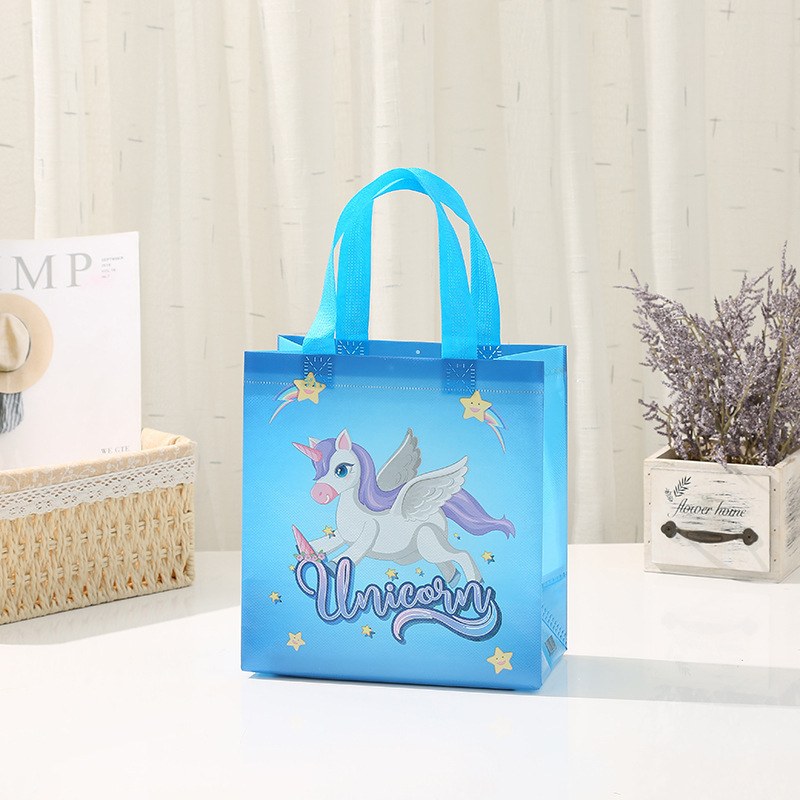 Bolsa de regalo pequeña para el Día del Niño, bolsa de regalo de tela no tejida con diseño de dinosaurio, bolsa de regalo para dulces de jardín de infantes image 12