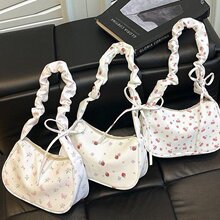 韩系小众褶皱手拎月牙包女2026新款时尚百搭包包夏季百搭通勤