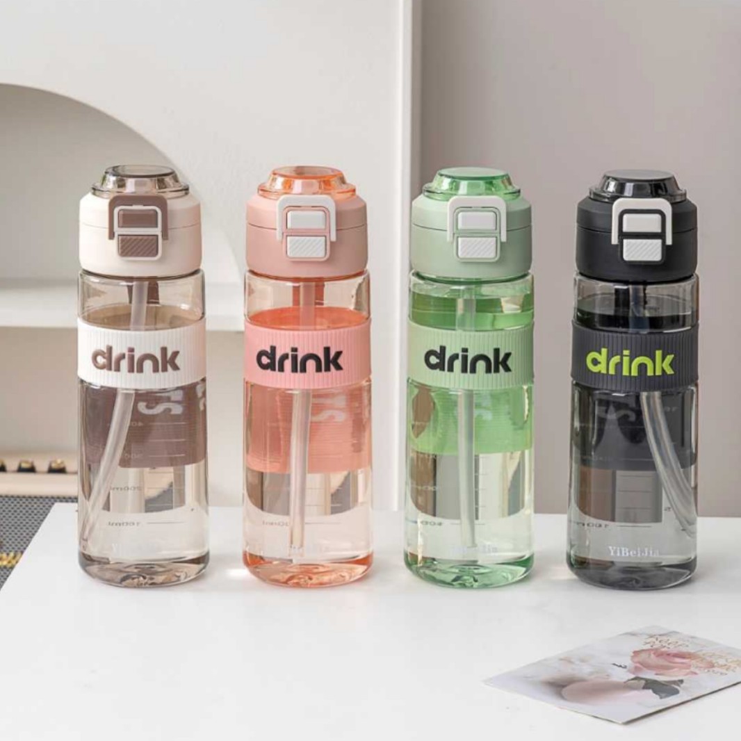 Yili tazas de agua de plástico para hombres y mujeres tazas de deportes al aire libre estudiantes tazas de agua verde esmeralda 900ml tazas de silicona